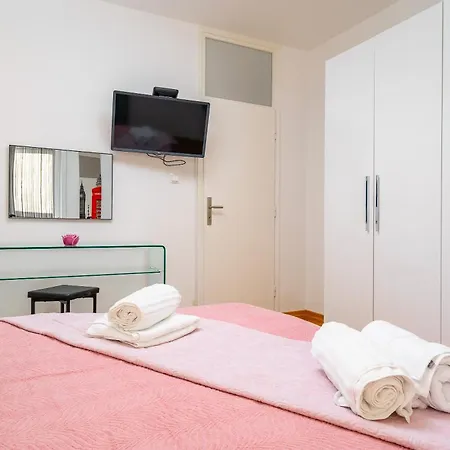 Luxe Comfort Melesio In Centre Апартаменты *
